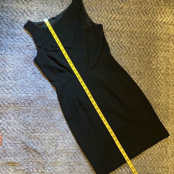 Black formal dress size 6 - Picture 9 of 16